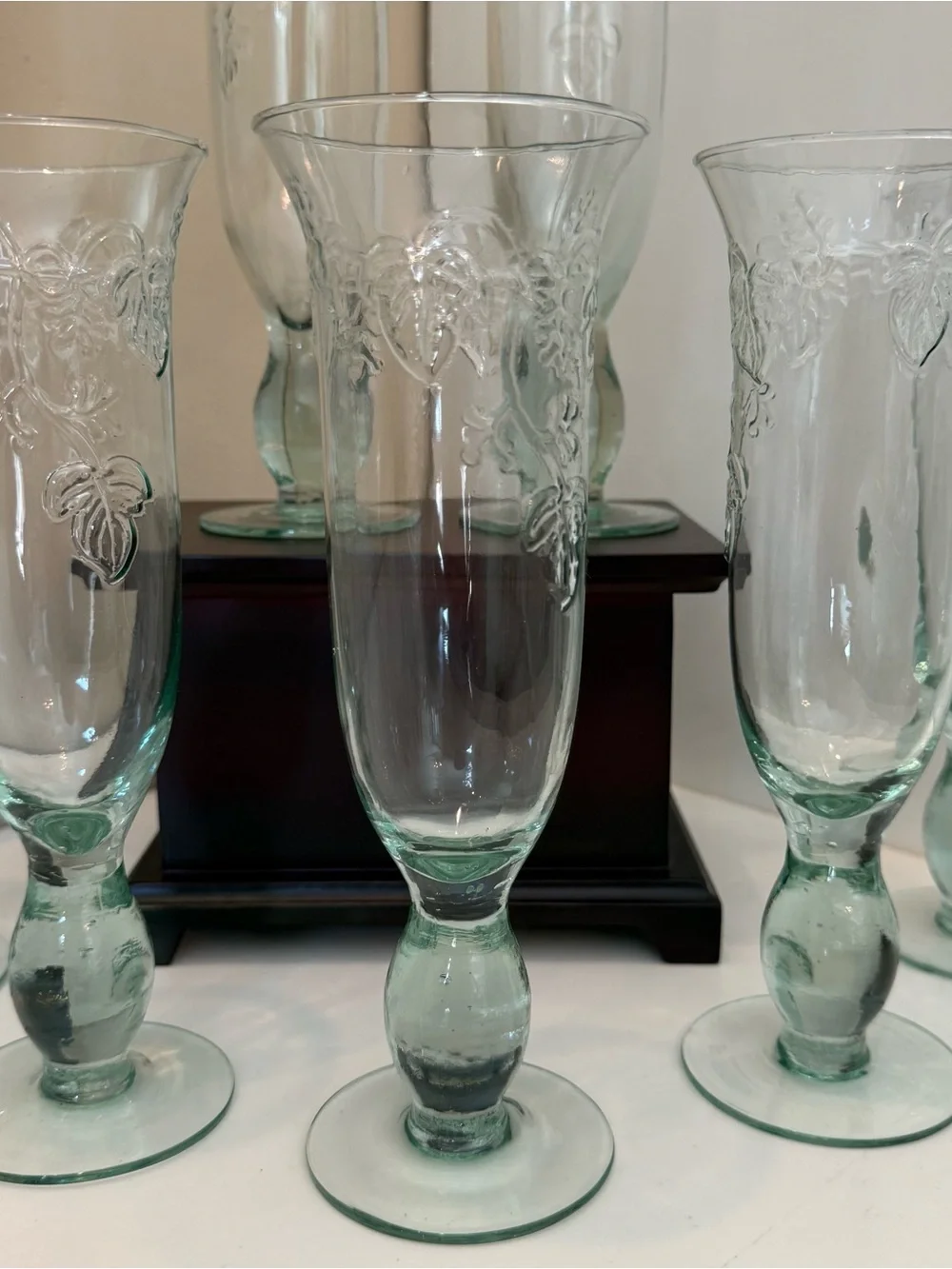 Vintage Light Green Embossed Leaf & Vine Champagne Flute Glass 8.5”